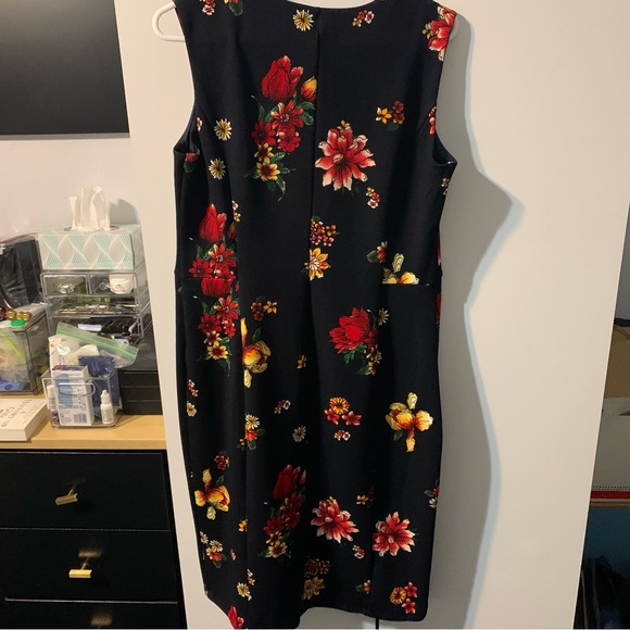 ENFOCUS Studio Floral Navy Blue Dress with Zipper detail. Size 14 - Picture 12 of 13